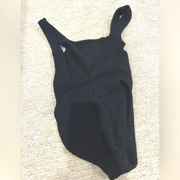 HunzaG Black Square Neck Swim OS - Picture 2 of 3